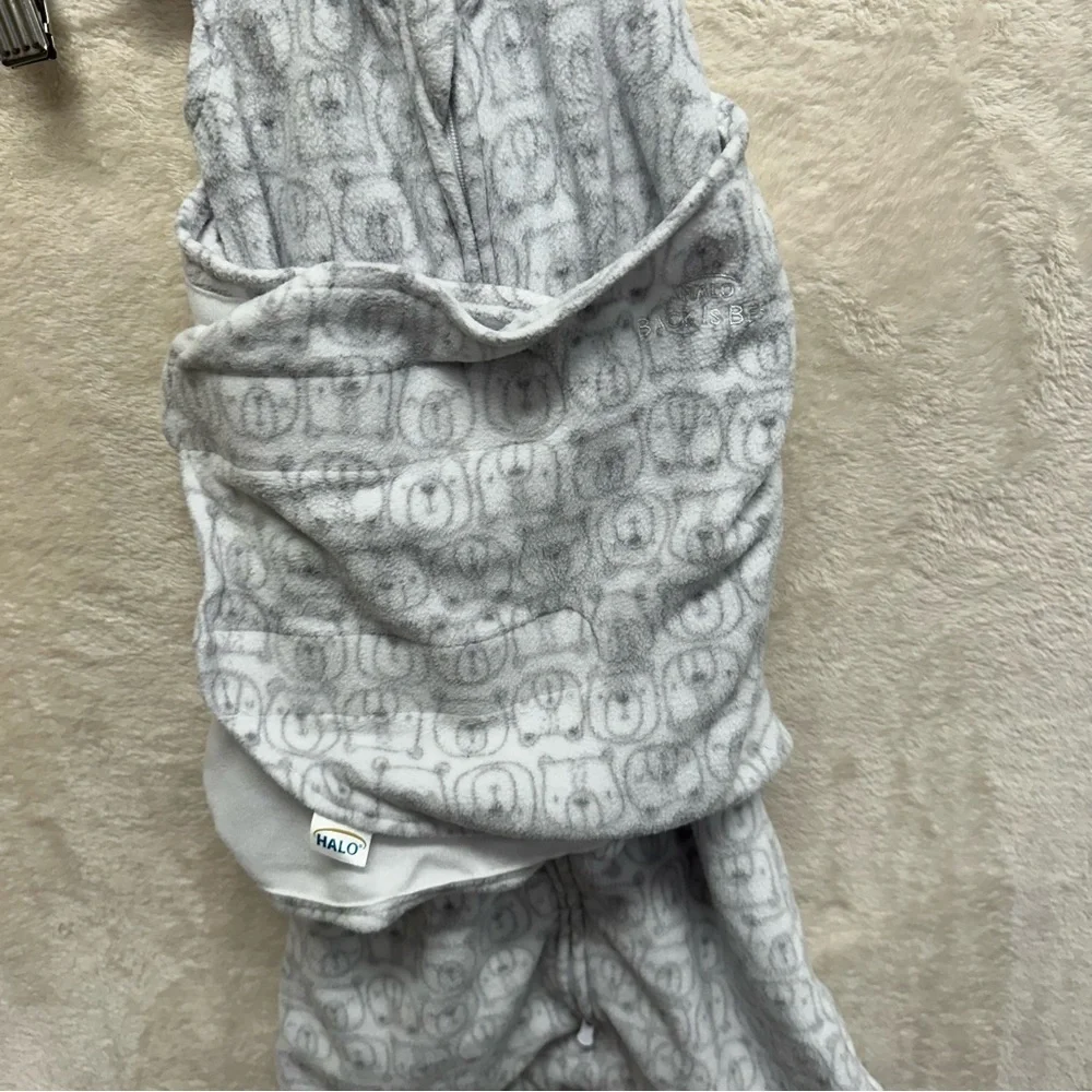 Halo sleepsack swaddle fleece bear print size 3-6 month